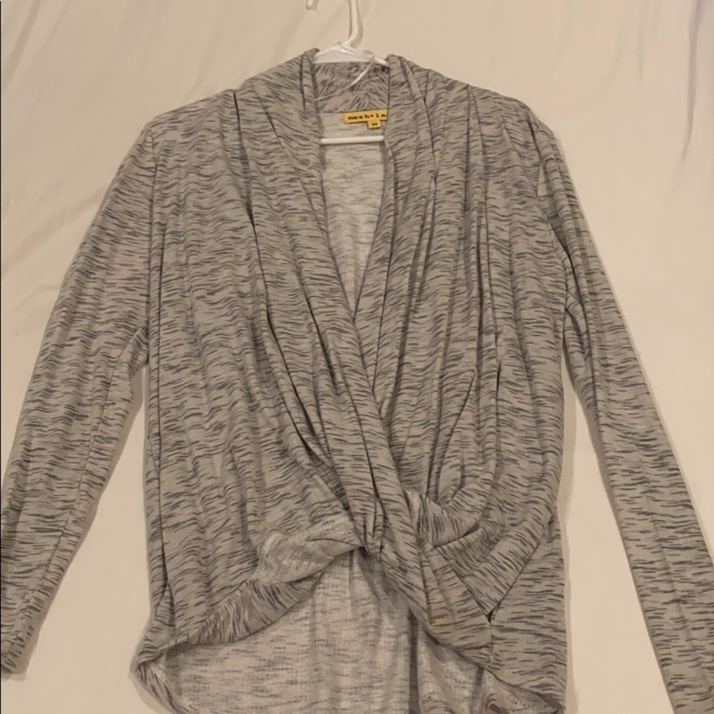 Heather gray long sleeve light sweater